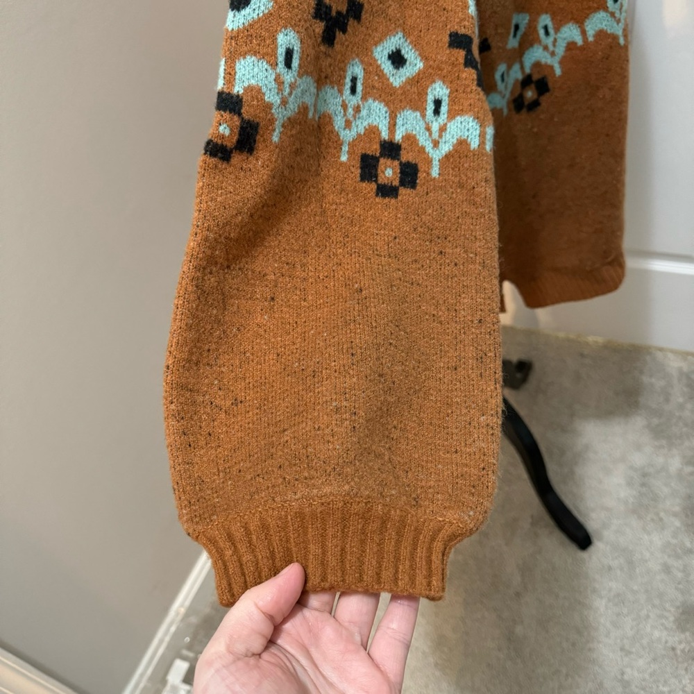 Patterned Sweater - image 4